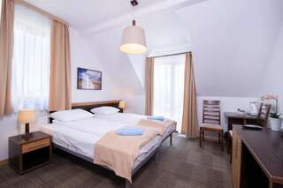 Комплексы для отдыха с коттеджами/бунгало Seo Rewal Реваль Двухместный номер с 1 кроватью и балконом-4